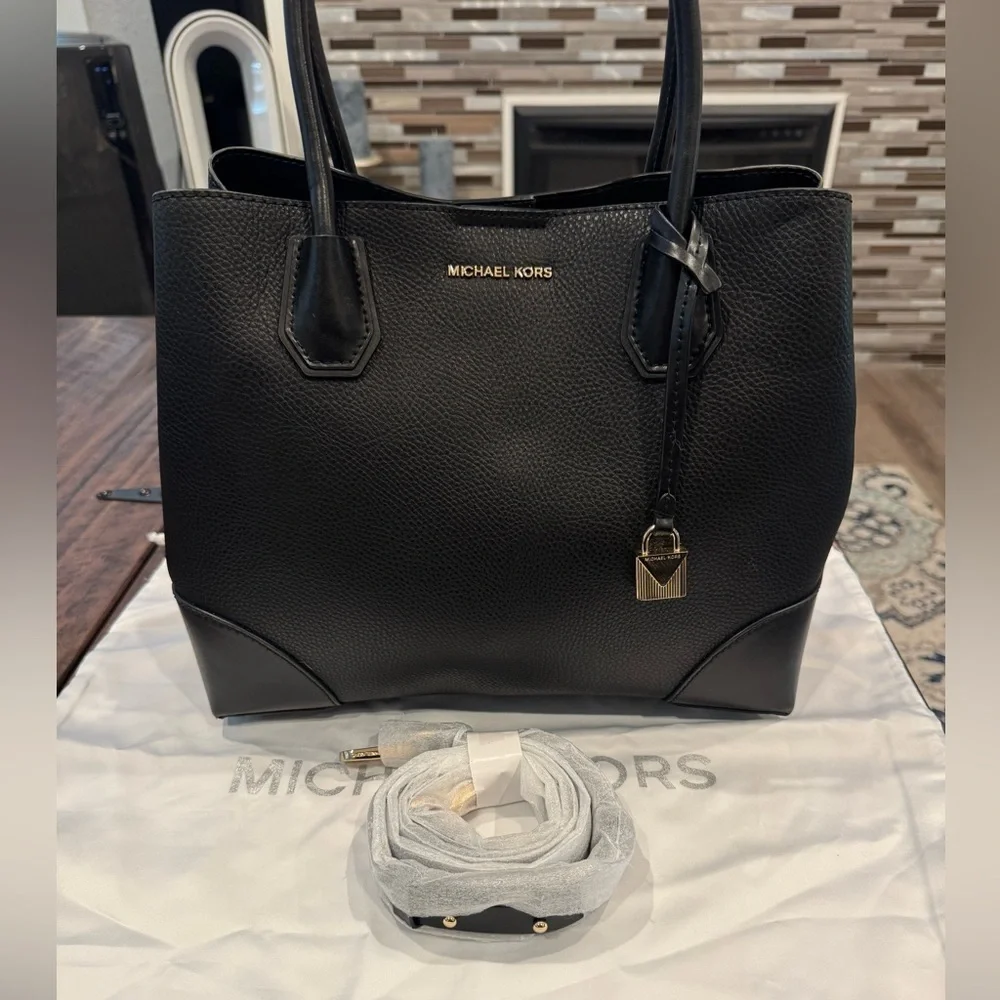 Michael Kors Mercer Gallery Tote (EUC) - Picture 2 of 14